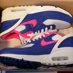 Nikes max 90